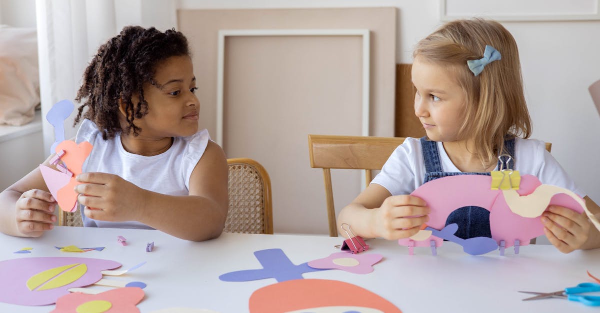 entdecken sie faszinierendes design für kinderzimmer, das kreativität und spielspaß fördert. unsere ideen helfen ihnen, einen einzigartigen und funktionalen raum für ihre kleinen zu gestalten, der sowohl stilvoll als auch einladend ist.