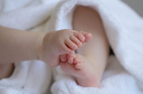 entdecken sie unverzichtbare babyartikel für den perfekten start – von windeln bis babykleidung, alles, was ihr baby braucht.