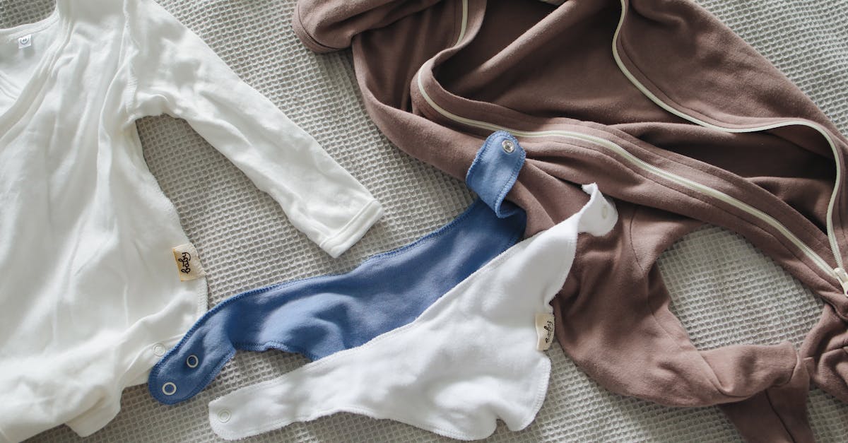 entdecken sie unsere modische kinderbekleidung! hochwertige, bequeme und stilvolle outfits für jungen und mädchen, perfekt für jeden anlass. jetzt stöbern und die neuesten trends für ihre kleinen finden!