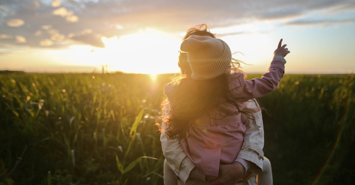 entdecken sie effektive und liebevolle erziehungsansätze, die ihnen helfen, eine starke bindung zu ihrem kind aufzubauen und es optimal auf die herausforderungen des lebens vorzubereiten.